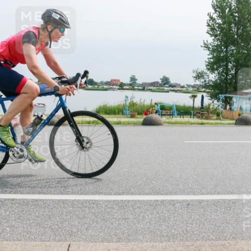 15.06.2025 - 27. Vierlanden-Triathlon H.Heesch http://msf.ph/oto/8026980 15.06.2025 11:19:59 Radfahren 251, 772, 982 meine-sportfotos.de