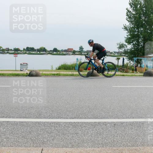 15.06.2025 - 27. Vierlanden-Triathlon H.Heesch http://msf.ph/oto/8027006 15.06.2025 11:20:07 Radfahren 3, 115, 232, 789, 811, 968 meine-sportfotos.de