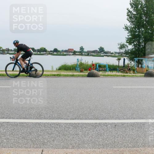 15.06.2025 - 27. Vierlanden-Triathlon H.Heesch http://msf.ph/oto/8027012 15.06.2025 11:20:08 Radfahren 3, 115, 232, 789, 811, 852, 968 meine-sportfotos.de