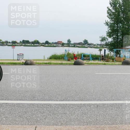 15.06.2025 - 27. Vierlanden-Triathlon H.Heesch http://msf.ph/oto/8027054 15.06.2025 11:20:08 Radfahren 3, 115, 232, 789, 811, 852, 968 meine-sportfotos.de