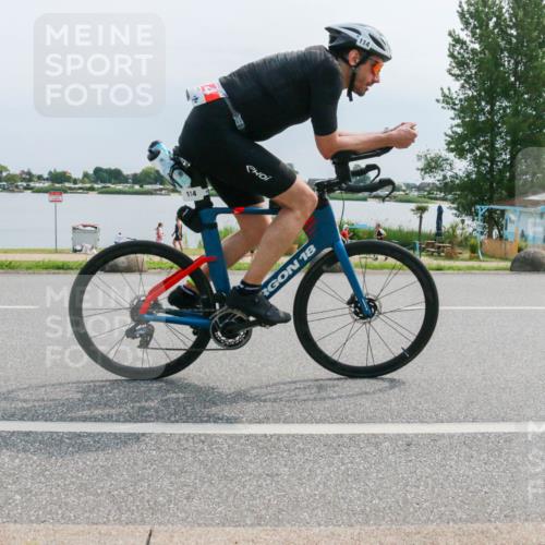 15.06.2025 - 27. Vierlanden-Triathlon H.Heesch http://msf.ph/oto/8027131 15.06.2025 11:20:35 Radfahren 114 meine-sportfotos.de