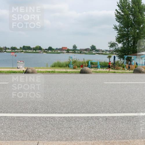 21.06.2025 - 27. Vierlanden-Triathlon H.Heesch http://msf.ph/oto/8027227 15.06.2025 12:19:36 Radfahren 637, 646, 647, 947, 953 meine-sportfotos.de