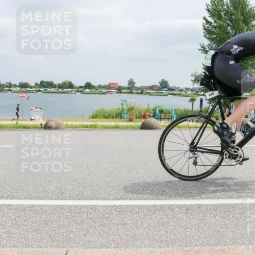 21.06.2025 - 27. Vierlanden-Triathlon H.Heesch http://msf.ph/oto/8027277 15.06.2025 12:19:37 Radfahren 637, 646, 647, 855, 953 meine-sportfotos.de