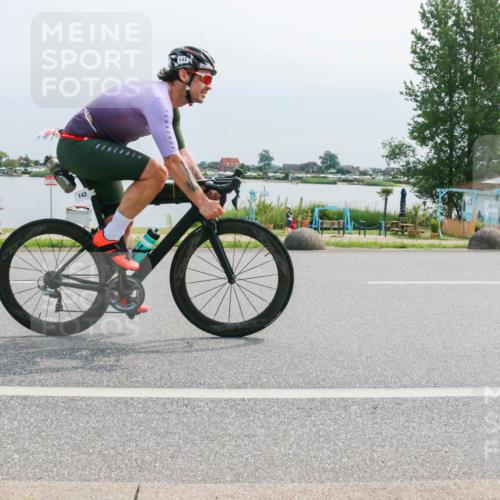 15.06.2025 - 27. Vierlanden-Triathlon H.Heesch http://msf.ph/oto/8027295 15.06.2025 11:21:09 Radfahren 93, 142 meine-sportfotos.de
