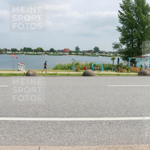 21.06.2025 - 27. Vierlanden-Triathlon H.Heesch http://msf.ph/oto/8027361 15.06.2025 12:19:39 Radfahren 637, 646, 647, 844, 855, 953 meine-sportfotos.de