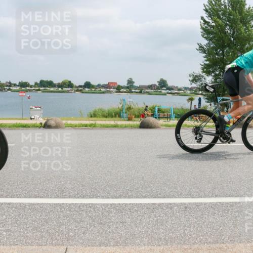 21.06.2025 - 27. Vierlanden-Triathlon H.Heesch http://msf.ph/oto/8027426 15.06.2025 12:19:41 Radfahren 646, 647, 844, 855, 953 meine-sportfotos.de