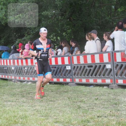 21.06.2025 - 27. Vierlanden-Triathlon KatJ http://msf.ph/oto/8027488 15.06.2025 13:31:29 Ziel 799, 847, 968 meine-sportfotos.de