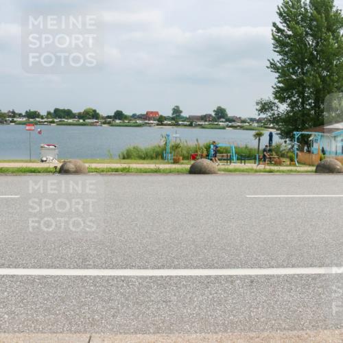 21.06.2025 - 27. Vierlanden-Triathlon H.Heesch http://msf.ph/oto/8027496 15.06.2025 12:19:43 Radfahren 647, 844, 855, 953 meine-sportfotos.de