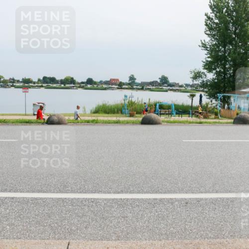 15.06.2025 - 27. Vierlanden-Triathlon H.Heesch http://msf.ph/oto/8027584 15.06.2025 11:22:05 Radfahren 133, 224, 653, 843 meine-sportfotos.de
