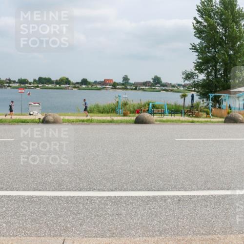 21.06.2025 - 27. Vierlanden-Triathlon H.Heesch http://msf.ph/oto/8027601 15.06.2025 12:19:45 Radfahren 678, 844, 855 meine-sportfotos.de
