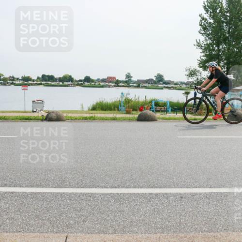15.06.2025 - 27. Vierlanden-Triathlon H.Heesch http://msf.ph/oto/8027610 15.06.2025 10:28:31 Radfahren 108, 138, 519 meine-sportfotos.de