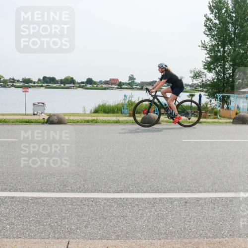 15.06.2025 - 27. Vierlanden-Triathlon H.Heesch http://msf.ph/oto/8027620 15.06.2025 10:28:31 Radfahren 108, 138, 519 meine-sportfotos.de