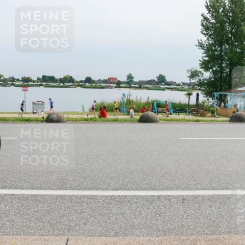 15.06.2025 - 27. Vierlanden-Triathlon H.Heesch http://msf.ph/oto/8027626 15.06.2025 11:22:09 Radfahren 224, 653 meine-sportfotos.de