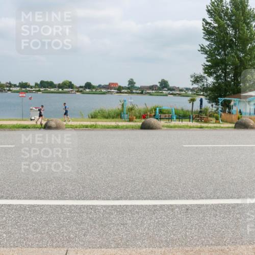 21.06.2025 - 27. Vierlanden-Triathlon H.Heesch http://msf.ph/oto/8027646 15.06.2025 12:19:46 Radfahren 678, 743, 844 meine-sportfotos.de