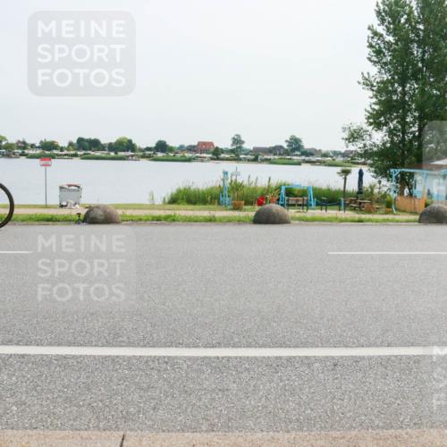 15.06.2025 - 27. Vierlanden-Triathlon H.Heesch http://msf.ph/oto/8027649 15.06.2025 10:28:32 Radfahren 108, 138, 519, 535 meine-sportfotos.de