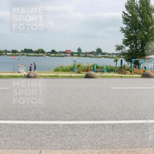 21.06.2025 - 27. Vierlanden-Triathlon H.Heesch http://msf.ph/oto/8027667 15.06.2025 12:19:46 Radfahren 678, 743, 844 meine-sportfotos.de