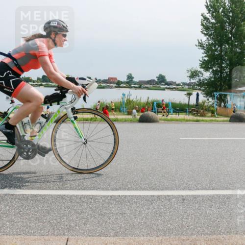 15.06.2025 - 27. Vierlanden-Triathlon H.Heesch http://msf.ph/oto/8027682 15.06.2025 11:22:09 Radfahren 224, 653 meine-sportfotos.de