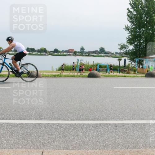 15.06.2025 - 27. Vierlanden-Triathlon H.Heesch http://msf.ph/oto/8027698 15.06.2025 11:22:19 Radfahren 19, 207 meine-sportfotos.de
