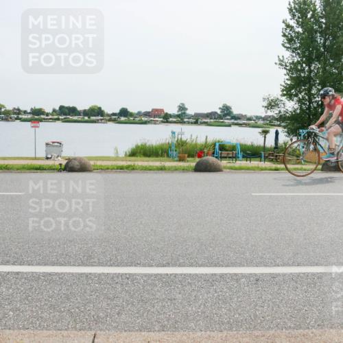 15.06.2025 - 27. Vierlanden-Triathlon H.Heesch http://msf.ph/oto/8027716 15.06.2025 10:28:33 Radfahren 138, 519, 532, 535 meine-sportfotos.de