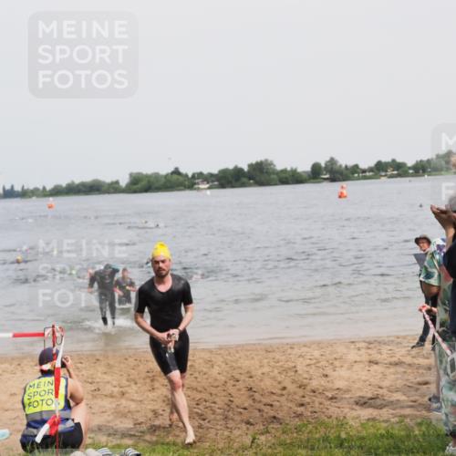 21.06.2025 - 27. Vierlanden-Triathlon MichiJ http://msf.ph/oto/8027831 15.06.2026 10:58:18 Schwimmen 710, 762, 769 meine-sportfotos.de