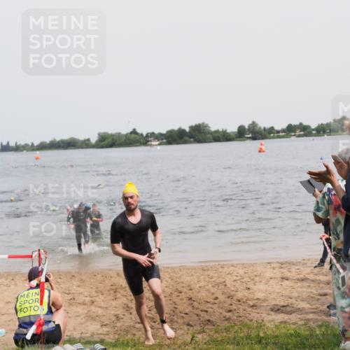 21.06.2025 - 27. Vierlanden-Triathlon MichiJ http://msf.ph/oto/8027852 15.06.2026 10:58:18 Schwimmen 710, 762, 769 meine-sportfotos.de