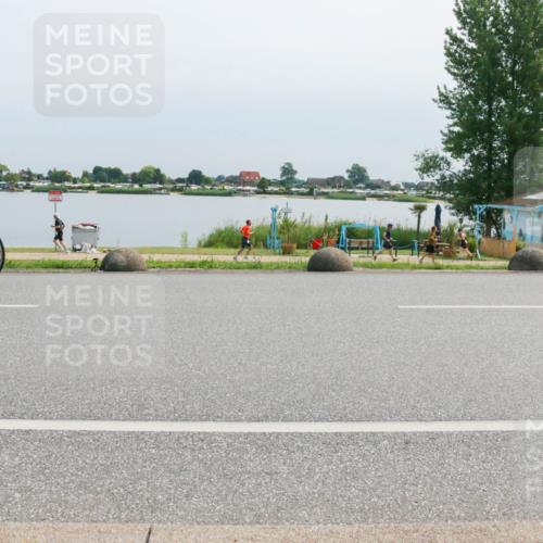 15.06.2025 - 27. Vierlanden-Triathlon H.Heesch http://msf.ph/oto/8027860 15.06.2025 11:22:30 Radfahren 198, 218, 920 meine-sportfotos.de