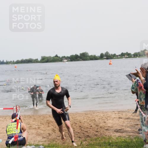 21.06.2025 - 27. Vierlanden-Triathlon MichiJ http://msf.ph/oto/8027861 15.06.2026 10:58:18 Schwimmen 710, 762, 769 meine-sportfotos.de