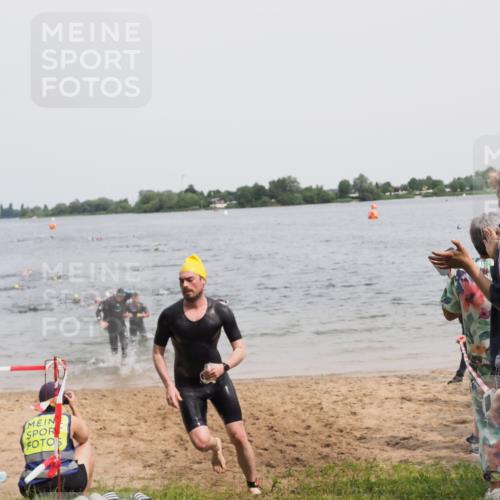 21.06.2025 - 27. Vierlanden-Triathlon MichiJ http://msf.ph/oto/8027866 15.06.2026 10:58:18 Schwimmen 710, 762, 769 meine-sportfotos.de