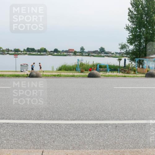 15.06.2025 - 27. Vierlanden-Triathlon H.Heesch http://msf.ph/oto/8027915 15.06.2025 11:22:37 Radfahren 74, 198, 791, 951 meine-sportfotos.de