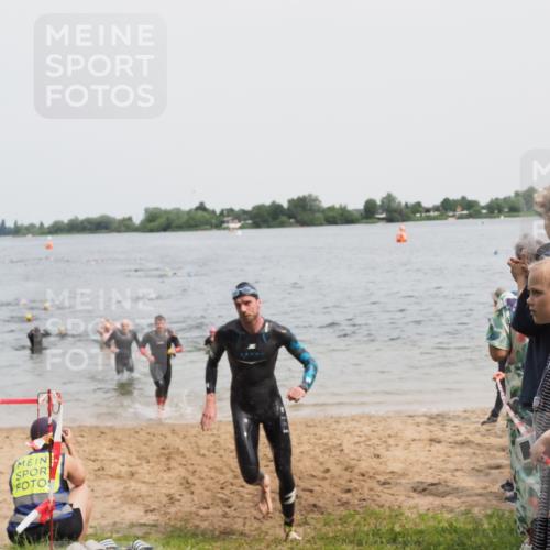 21.06.2025 - 27. Vierlanden-Triathlon MichiJ http://msf.ph/oto/8027923 15.06.2026 10:58:22 Schwimmen 643, 710, 741, 769 meine-sportfotos.de