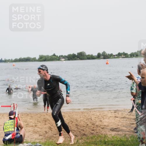 21.06.2025 - 27. Vierlanden-Triathlon MichiJ http://msf.ph/oto/8027937 15.06.2026 10:58:23 Schwimmen 643, 710, 741, 769 meine-sportfotos.de