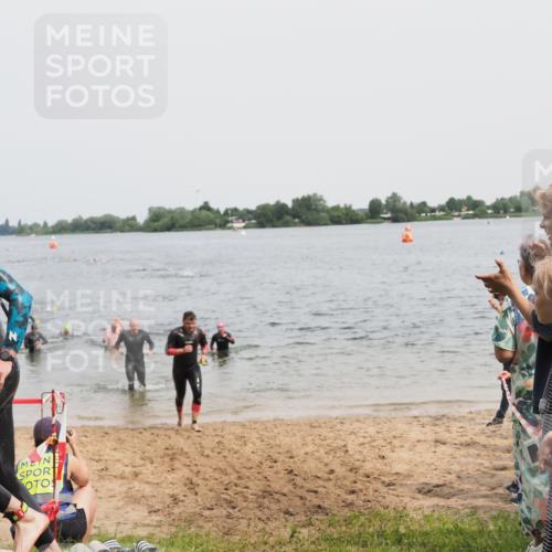 21.06.2025 - 27. Vierlanden-Triathlon MichiJ http://msf.ph/oto/8027968 15.06.2026 10:58:24 Schwimmen 643, 710, 741, 769 meine-sportfotos.de