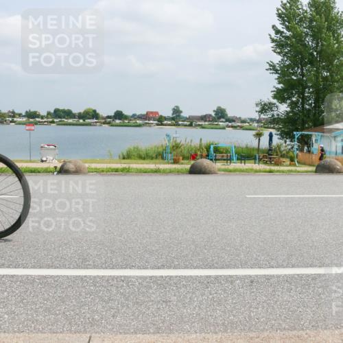 21.06.2025 - 27. Vierlanden-Triathlon H.Heesch http://msf.ph/oto/8027985 15.06.2025 12:22:03 Radfahren 794, 900, 937 meine-sportfotos.de