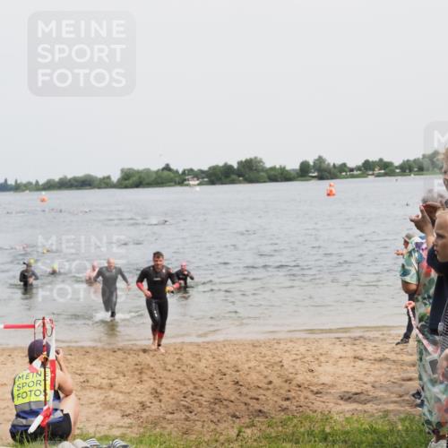 21.06.2025 - 27. Vierlanden-Triathlon MichiJ http://msf.ph/oto/8027987 15.06.2026 10:58:24 Schwimmen 643, 710, 741, 769 meine-sportfotos.de