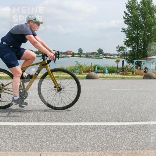 21.06.2025 - 27. Vierlanden-Triathlon H.Heesch http://msf.ph/oto/8027992 15.06.2025 12:22:03 Radfahren 794, 900, 937 meine-sportfotos.de