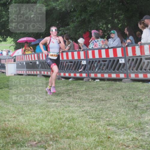 21.06.2025 - 27. Vierlanden-Triathlon KatJ http://msf.ph/oto/8028125 15.06.2025 13:32:02 Ziel 836, 861, 1072 meine-sportfotos.de