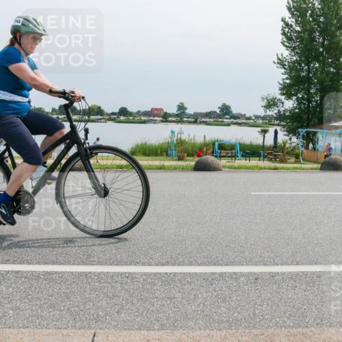 15.06.2025 - 27. Vierlanden-Triathlon H.Heesch http://msf.ph/oto/8028371 15.06.2025 11:23:31 Radfahren 543 meine-sportfotos.de