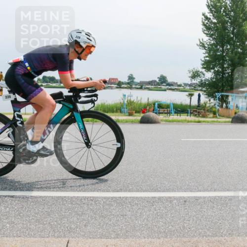 15.06.2025 - 27. Vierlanden-Triathlon H.Heesch http://msf.ph/oto/8028421 15.06.2025 11:23:48 Radfahren 204, 228, 780 meine-sportfotos.de