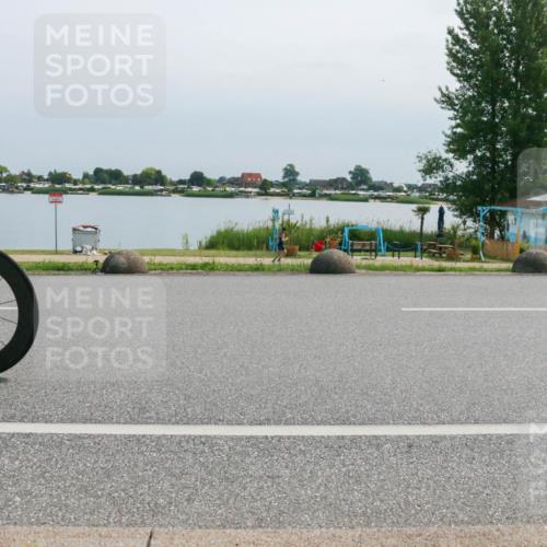 15.06.2025 - 27. Vierlanden-Triathlon H.Heesch http://msf.ph/oto/8028533 15.06.2025 11:24:55 Radfahren 199, 252 meine-sportfotos.de