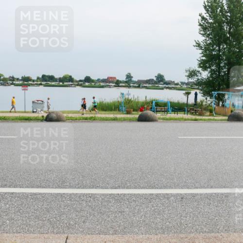 15.06.2025 - 27. Vierlanden-Triathlon H.Heesch http://msf.ph/oto/8028751 15.06.2025 11:25:26 Radfahren 68, 97, 792 meine-sportfotos.de