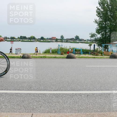 15.06.2025 - 27. Vierlanden-Triathlon H.Heesch http://msf.ph/oto/8028816 15.06.2025 11:25:32 Radfahren 143, 169, 233, 792, 888 meine-sportfotos.de