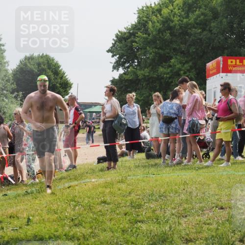 15.06.2025 - 27. Vierlanden-Triathlon KatJ http://msf.ph/oto/8028830 15.06.2025 11:04:04 Schwimmen 663, 729, 754, 773 meine-sportfotos.de