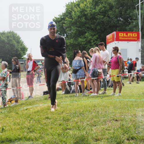 15.06.2025 - 27. Vierlanden-Triathlon KatJ http://msf.ph/oto/8028978 15.06.2025 11:04:11 Schwimmen 663, 729, 754, 763 meine-sportfotos.de