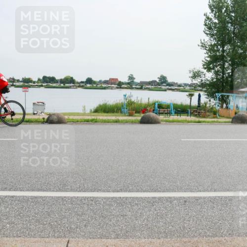 15.06.2025 - 27. Vierlanden-Triathlon H.Heesch http://msf.ph/oto/8029023 15.06.2025 10:29:22 Radfahren 16, 64, 629 meine-sportfotos.de