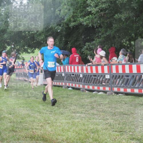 21.06.2025 - 27. Vierlanden-Triathlon KatJ http://msf.ph/oto/8029298 15.06.2025 13:34:52 Ziel 967, 1085, 1086, 1087 meine-sportfotos.de