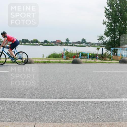 15.06.2025 - 27. Vierlanden-Triathlon H.Heesch http://msf.ph/oto/8029386 15.06.2025 11:27:23 Radfahren 251, 885 meine-sportfotos.de