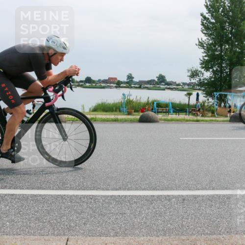 15.06.2025 - 27. Vierlanden-Triathlon H.Heesch http://msf.ph/oto/8029441 15.06.2025 11:27:50 Radfahren 757, 771, 826 meine-sportfotos.de