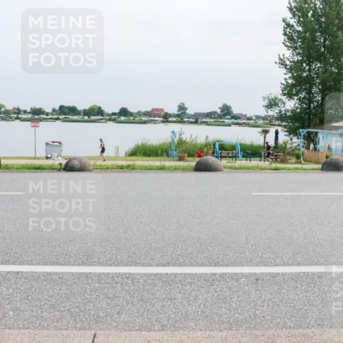 15.06.2025 - 27. Vierlanden-Triathlon H.Heesch http://msf.ph/oto/8029493 15.06.2025 11:28:05 Radfahren 237, 876, 933 meine-sportfotos.de