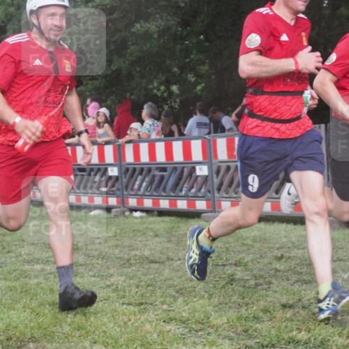 21.06.2025 - 27. Vierlanden-Triathlon KatJ http://msf.ph/oto/8029536 15.06.2025 13:35:10 Ziel 954 meine-sportfotos.de