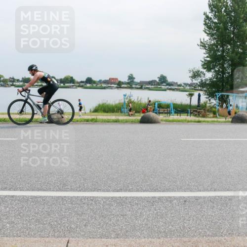 15.06.2025 - 27. Vierlanden-Triathlon H.Heesch http://msf.ph/oto/8029584 15.06.2025 11:28:38 Radfahren 742, 925, 942, 965, 967 meine-sportfotos.de